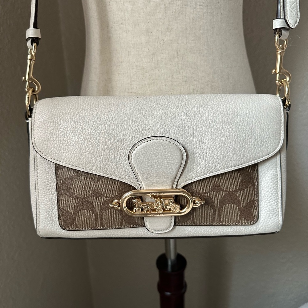**Authentic Coach Cream Leather Crossbody Purse with Gold Hardware**